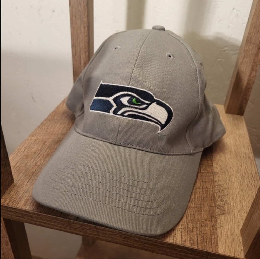 Vintage NFL Football Seattle Seahawks Budweiser Baseball Stretch Hat Cap Gray